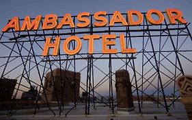 Ambassador Hotel Milwaukee Wisconsin